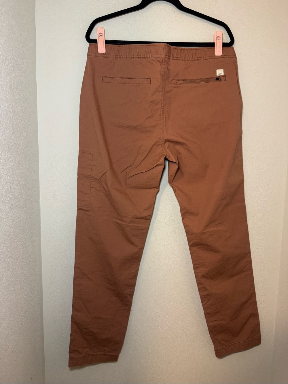 Vuori Women's Ripstop Pants - Picture 6 of 8